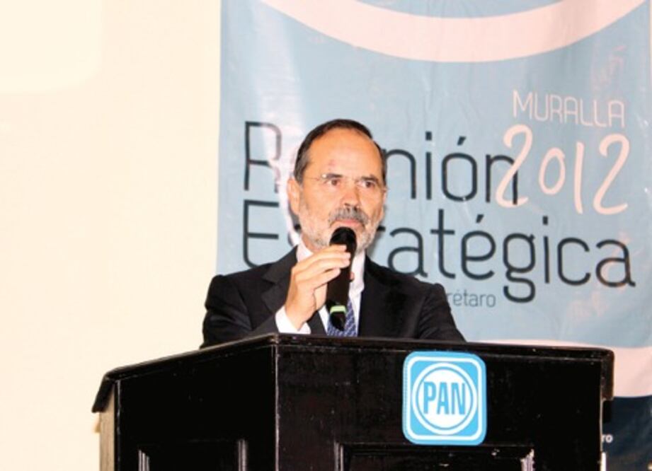 Madero niega contratación irregular