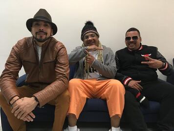 Los de las seis van por el Grammy