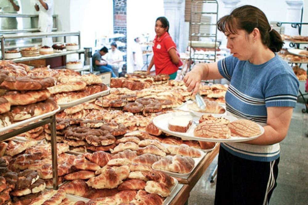 Suben los precios del pan y huevo