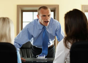 Acusan de maltrato a personal de USEBEQ