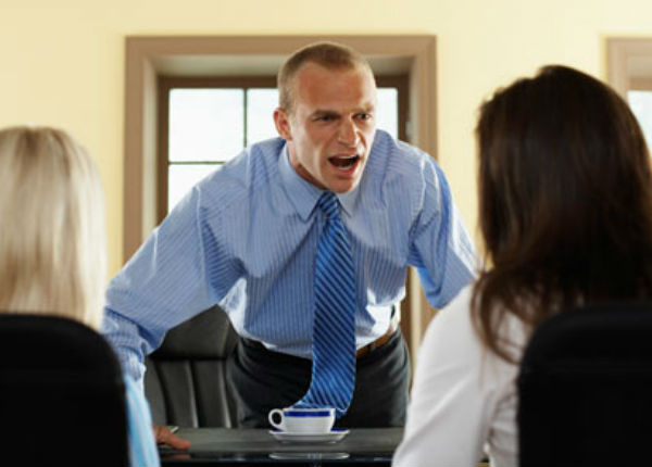 Acusan de maltrato a personal de USEBEQ