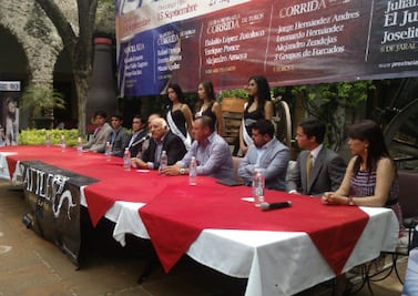 Presentan carteles de Provincia Juriquilla