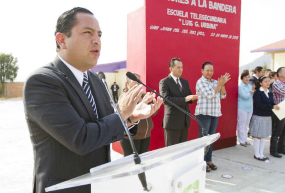 Telesecundaria, sin equipo educativo