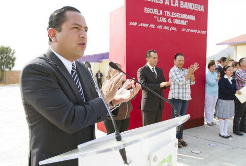 Telesecundaria, sin equipo educativo