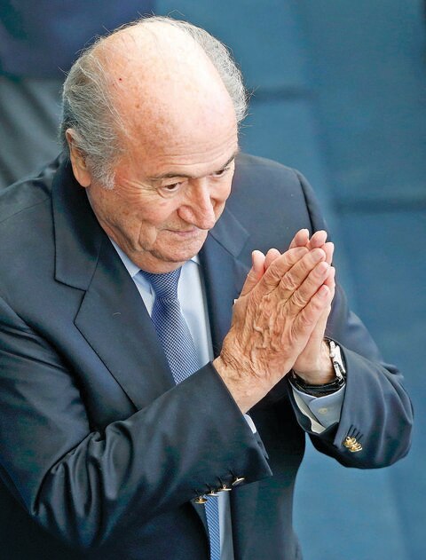 La ‘presión’ manda a Blatter al hospital