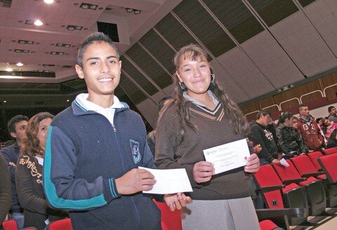 Invierten 25 mdp en becas escolares