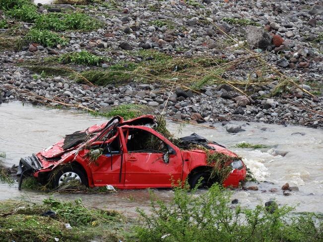 Lluvias dejan una persona muerta y otra desaparecida