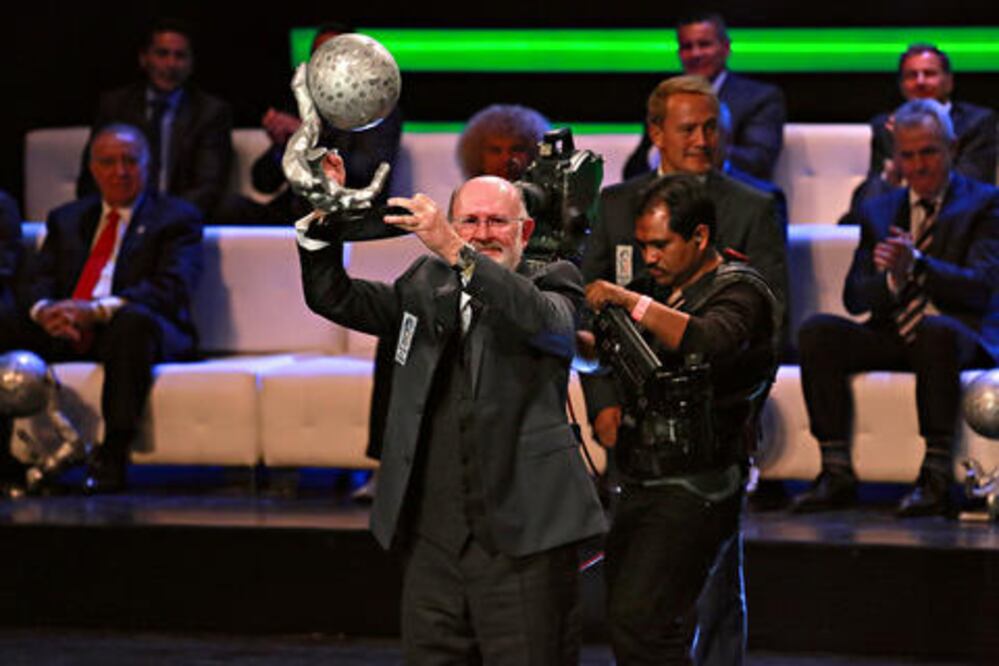 “Debe renunciar”: Manuel Lapuente