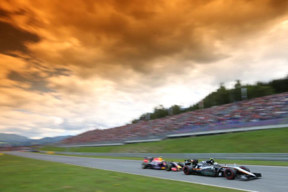 Rosberg cierra la pelea por el título