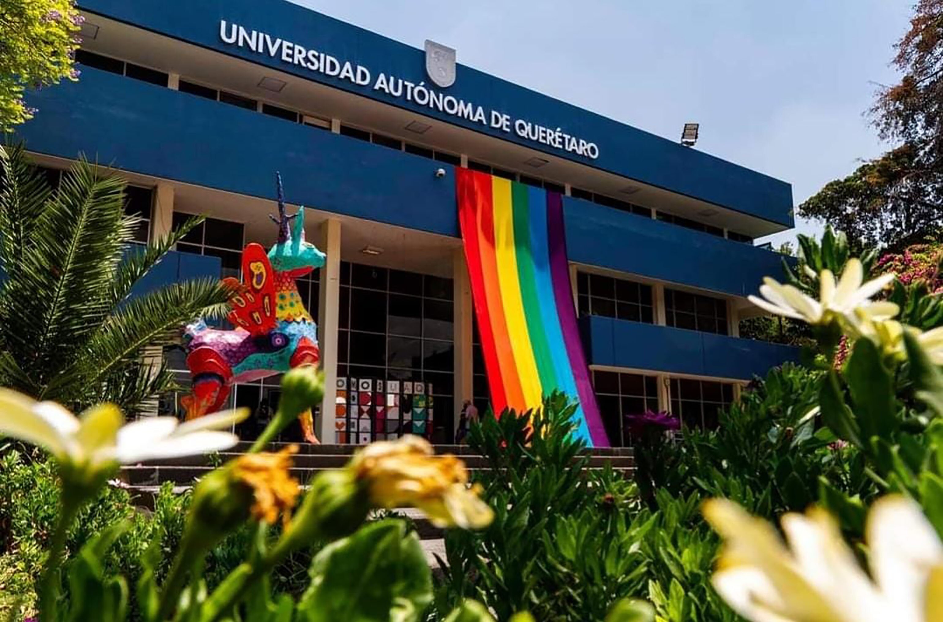 UAQ aplaude reforma al Código Civil que avala las uniones LGBT+