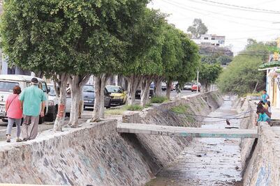Tragedia en dren Peñuelas por imprudencia, dicen