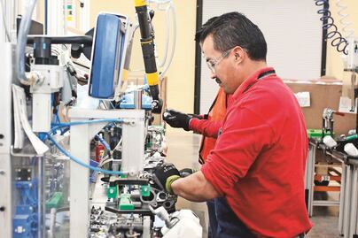 Retrocede economía queretana 0.4%: Inegi