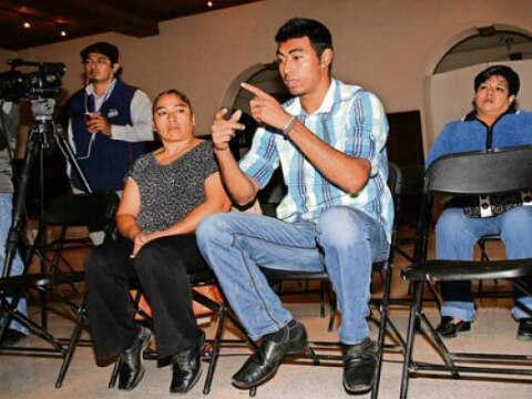 Ayuda a estudiantes discapacidados