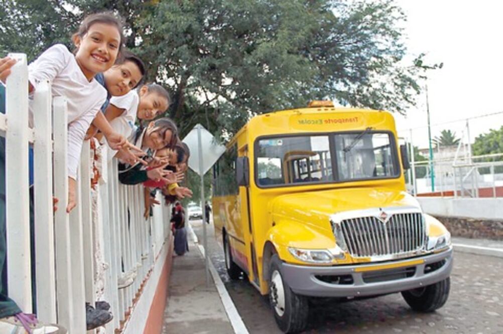 Operan 9 unidades de transporte escolar