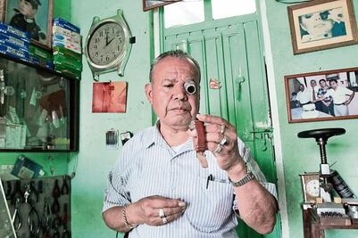 “Tecnología y ‘desechables ’ agotan tiempo de relojeros”