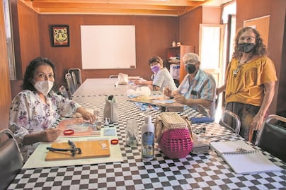 "No hay nada como la convivencia"; adultos mayores están felices de regresar a la Casa del Jubilado