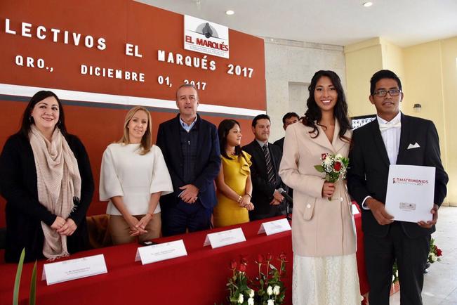 Entregan 130 actas de matrimonio