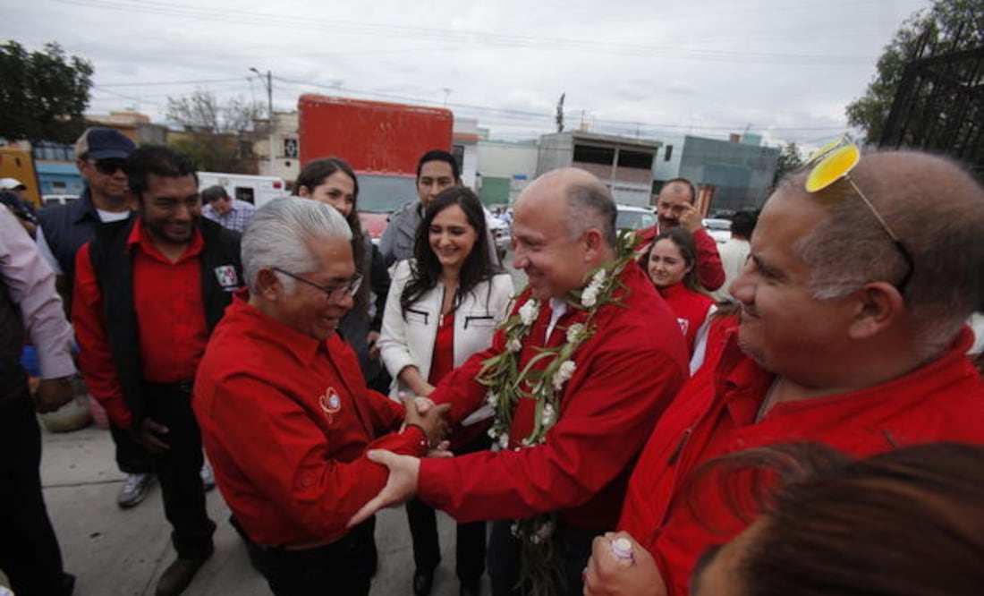 Ante poco más de mil 500 personas, entre militantes y líderes de sectores, Pérez Rojas refrendó su compromiso con la ciudadanía. (RICARDO LUGO. EL UNIVERSAL)