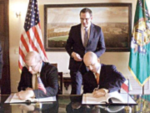 México y EU concretan pacto fiscal