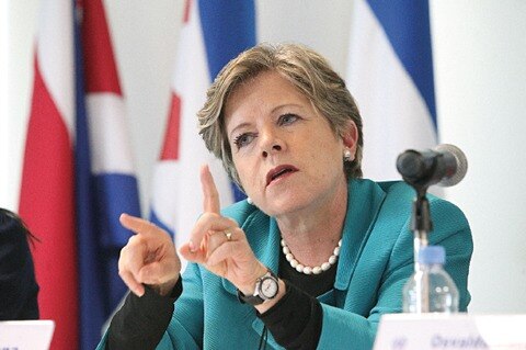 Propone  aplicar mayor  control  fiscal a flujos financieros  