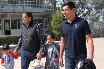 Detienen a director de juventud