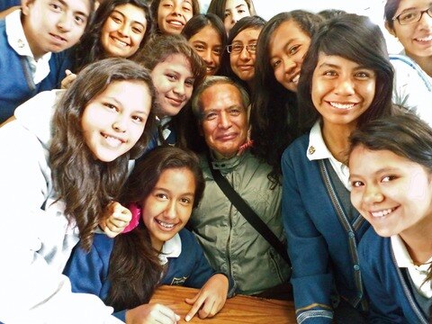 Medio siglo dando clases