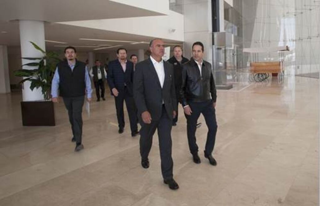 Afinan trabajos de entrega-recepción