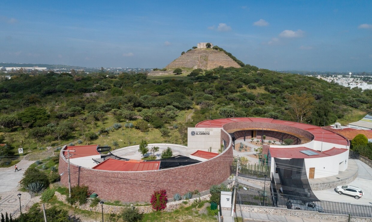 El Cerrito, un lugar de historia y energía durante el equinoccio. Foto: Zona Arqueológica y Museo de Sitio El Cerrito INAH.