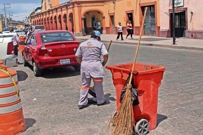 Trabajan 10 mil   sin IMSS: autoridad 