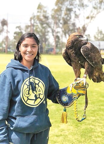Alma López, una orgullosa Águila