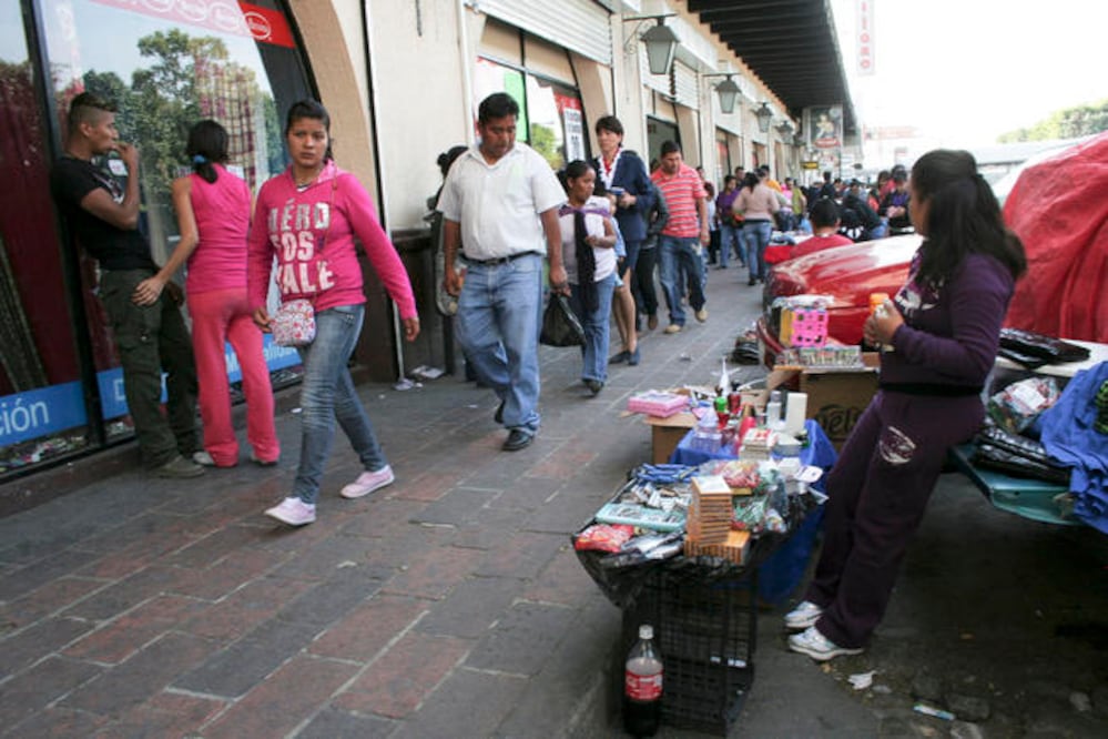 Comerciantes denuncian abusos de inspectores
