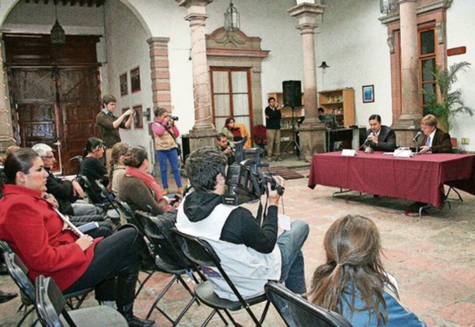 Pide presupuesto en una exhibición