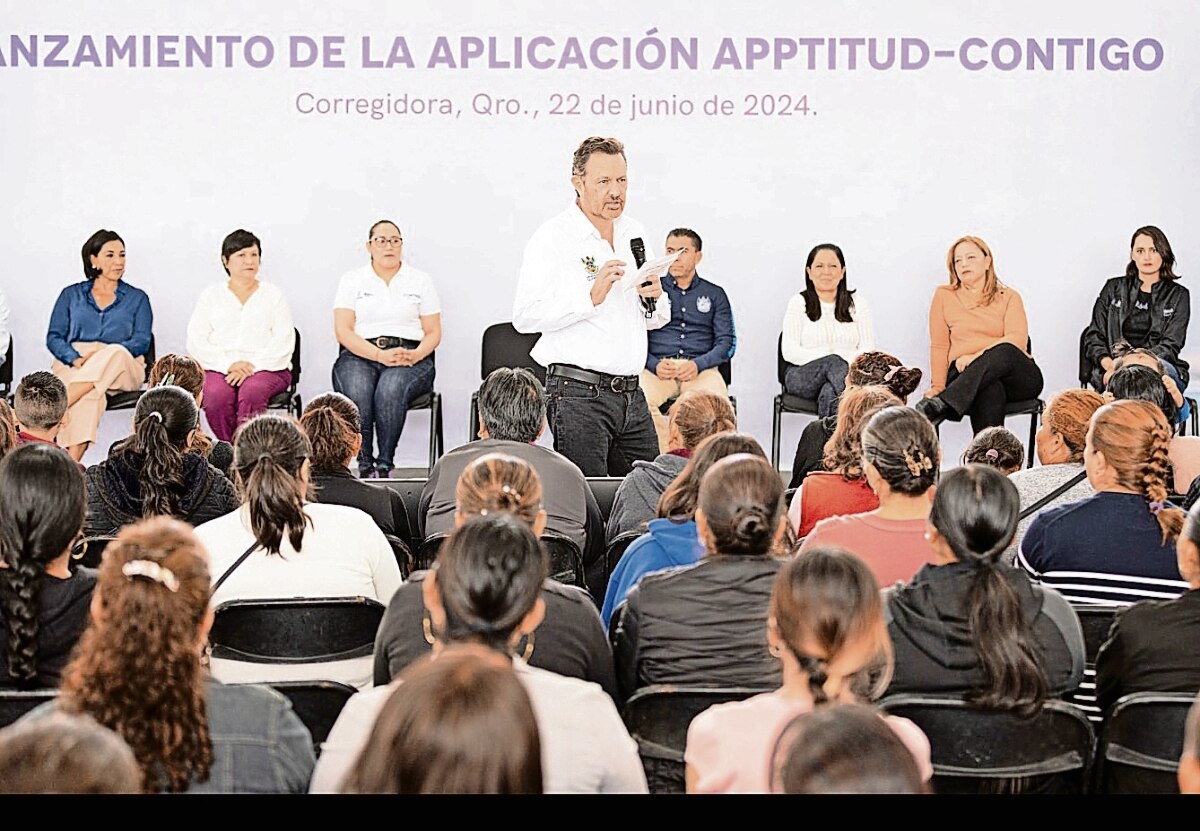 Presenta gobernador la plataforma Apptitud–Contigo