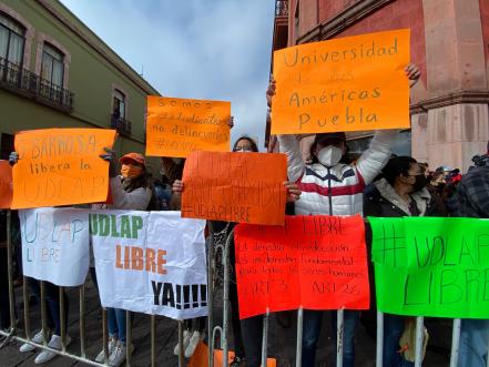 Protestas por el reemplacamiento, por despidos en Capufe y en apoyo a la UDLAP en Querétaro  