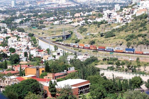 Brinda Calzada respaldo a quien gane