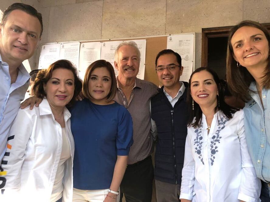 El aspirante se comprometió ante los consejeros a trabajar en una campaña limpia sin guerra sucia y de altura para los marquesinos./ Foto: Especial