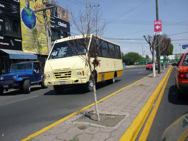 En SJR, mujer y hombre asaltan ruta de pasajeros