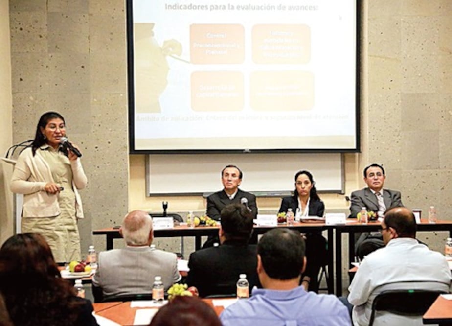 Integrantes de Seseq se reúnen