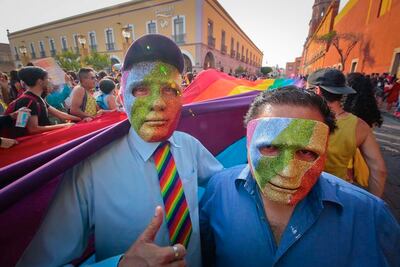 Legisladores no deben secuestrar el amor, dice activista