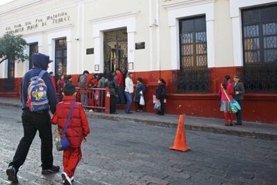 Regresan a las aulas 466 mil estudiantes