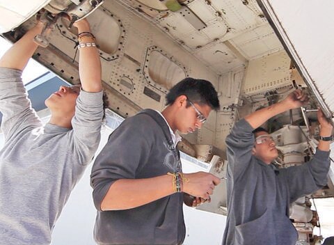 Consideran innecesario crear universidad automotriz