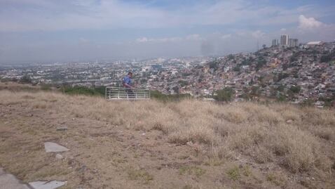 Policía municipal abate a sospechoso armado