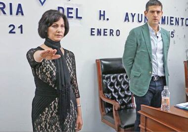 Separan a funcionario por moche