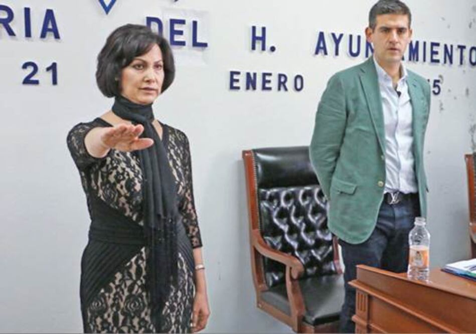 Separan a funcionario por moche