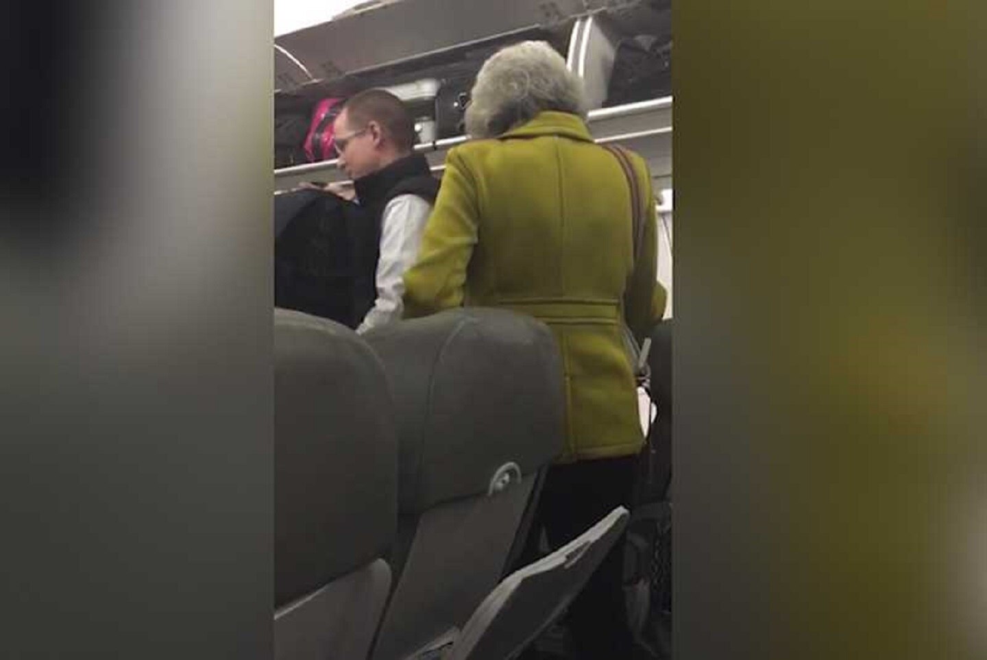 La señora que levantó a Anaya de su asiento en el avión