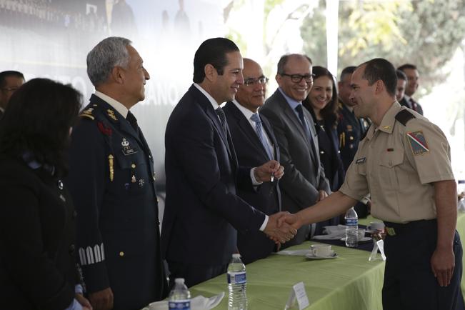 Los integrantes del Ejército realizan operaciones para reducir la violencia y para inhibir el tráfico de armas (ESPECIAL)