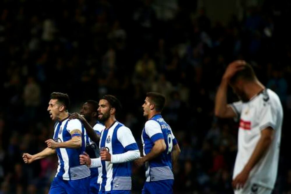 Herrera anota en el triunfo de ‘Dragones’