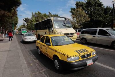 Denuncian a servidor de IQT por corrupción