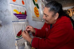 Buscan declarar el sarape de Colón como Patrimonio Cultural Inmaterial de Querétaro