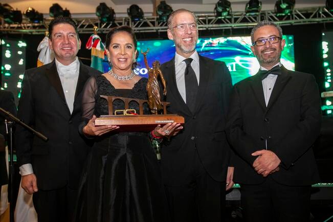 Verónica Valverde, empresaria del año